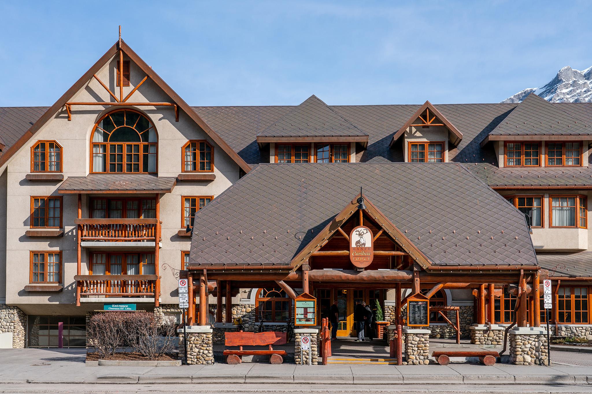 Banff Caribou Lodge And Spa Exterior photo